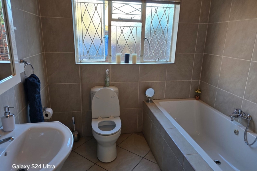 4 Bedroom Property for Sale in Hillcrest Northern Cape